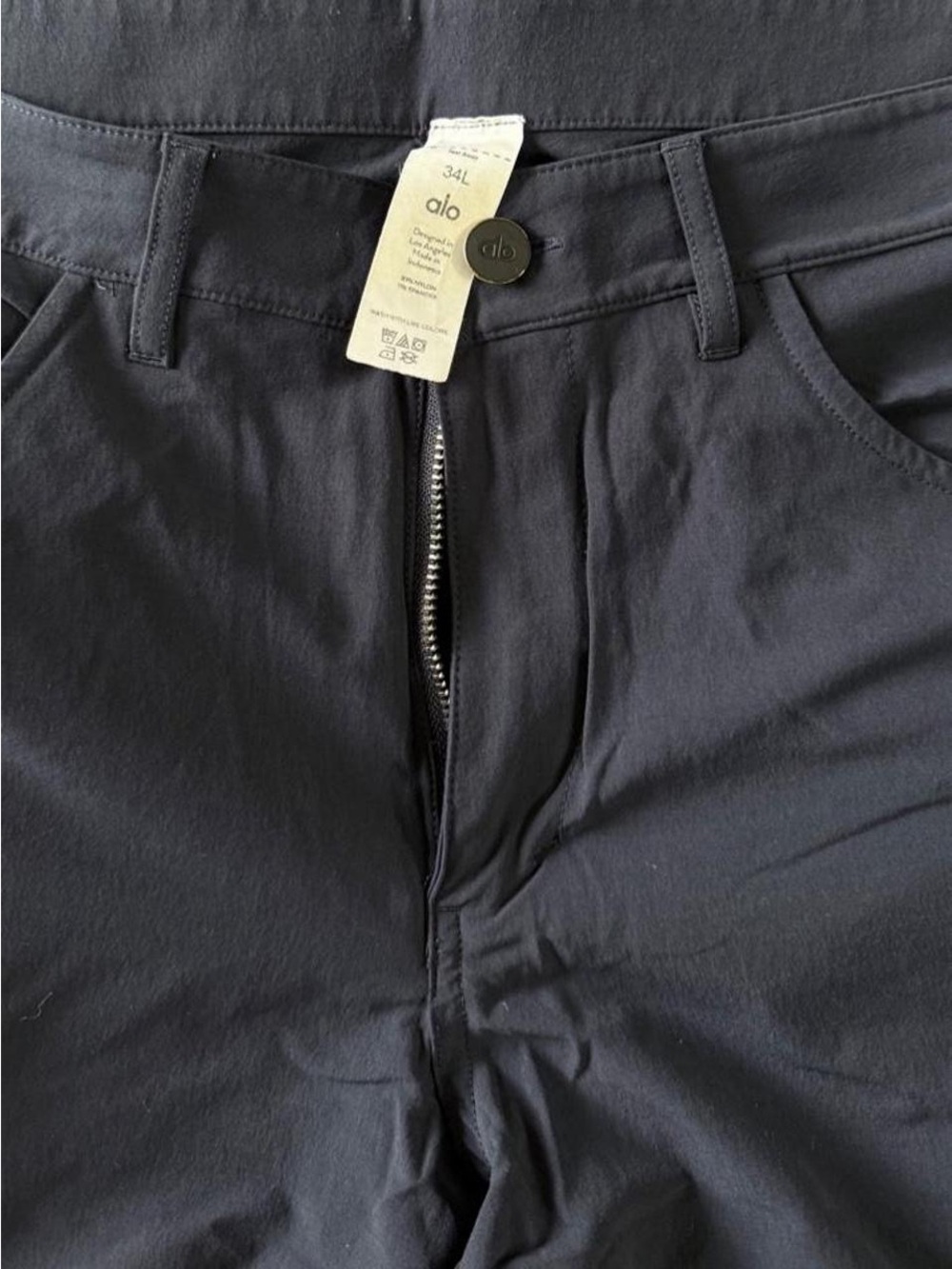 Alo pants - Picture 4 of 4